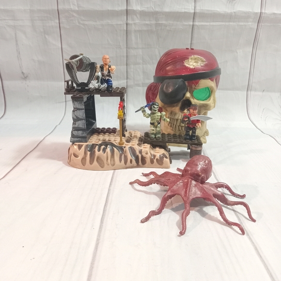 Mega blok Vintage Mega Bloks Pyrates Coffer Trap Incomplete - Picture 4 of 10